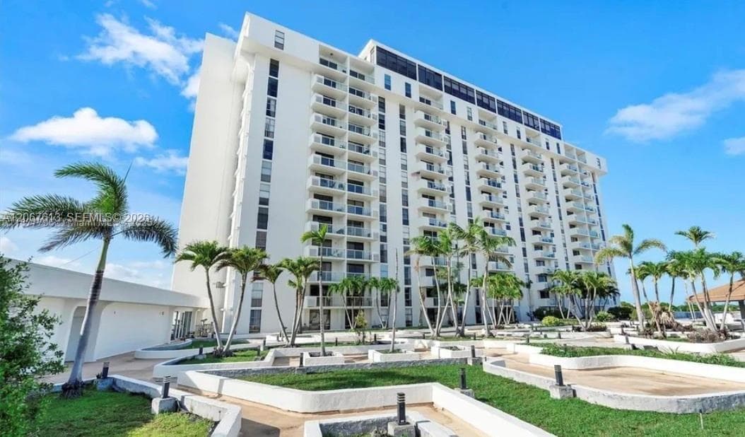 13499 Biscayne Blvd # PH1712, North Miami, FL 33181 — zdjęcie 2