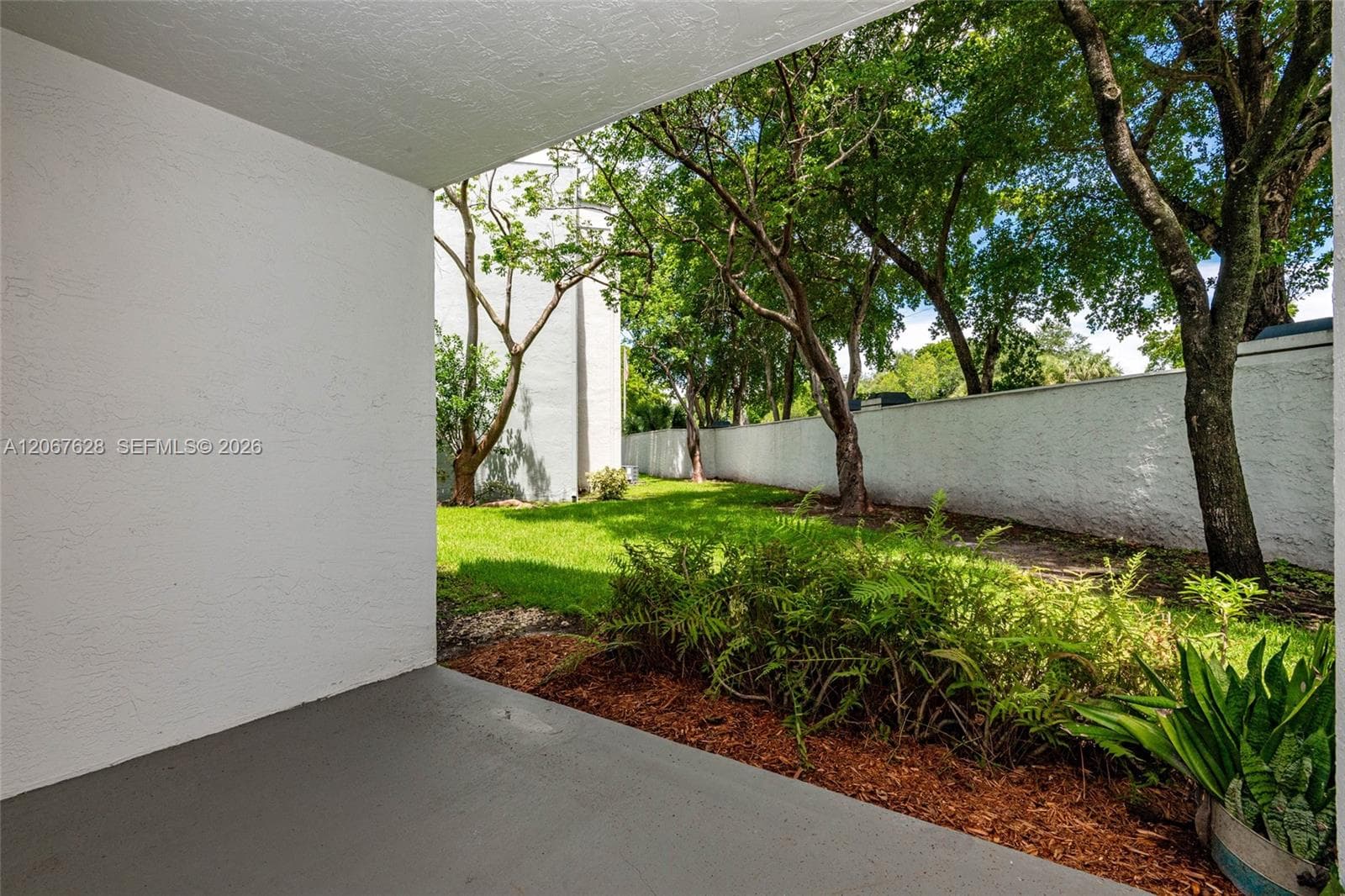 6272 NW 186th St # 106, Miami, FL 33015 — zdjęcie 4