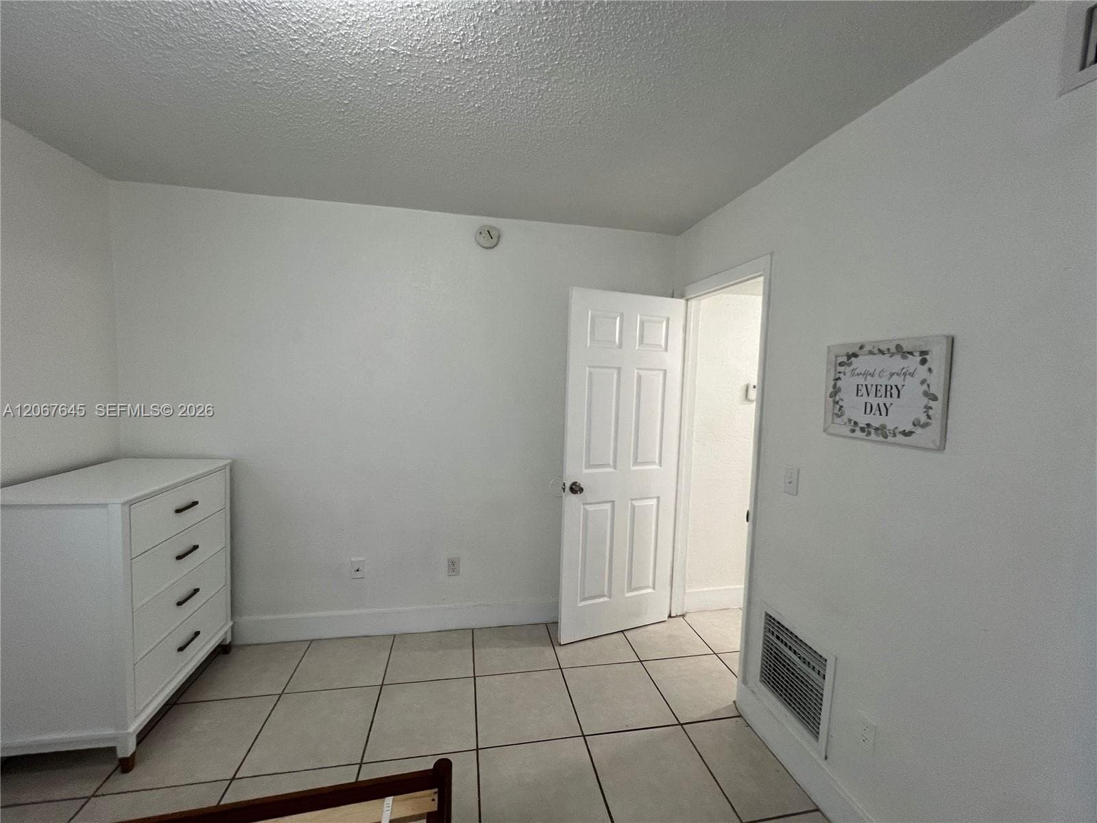 458 SW 10th St # 4, Miami, FL 33130 — zdjęcie 5
