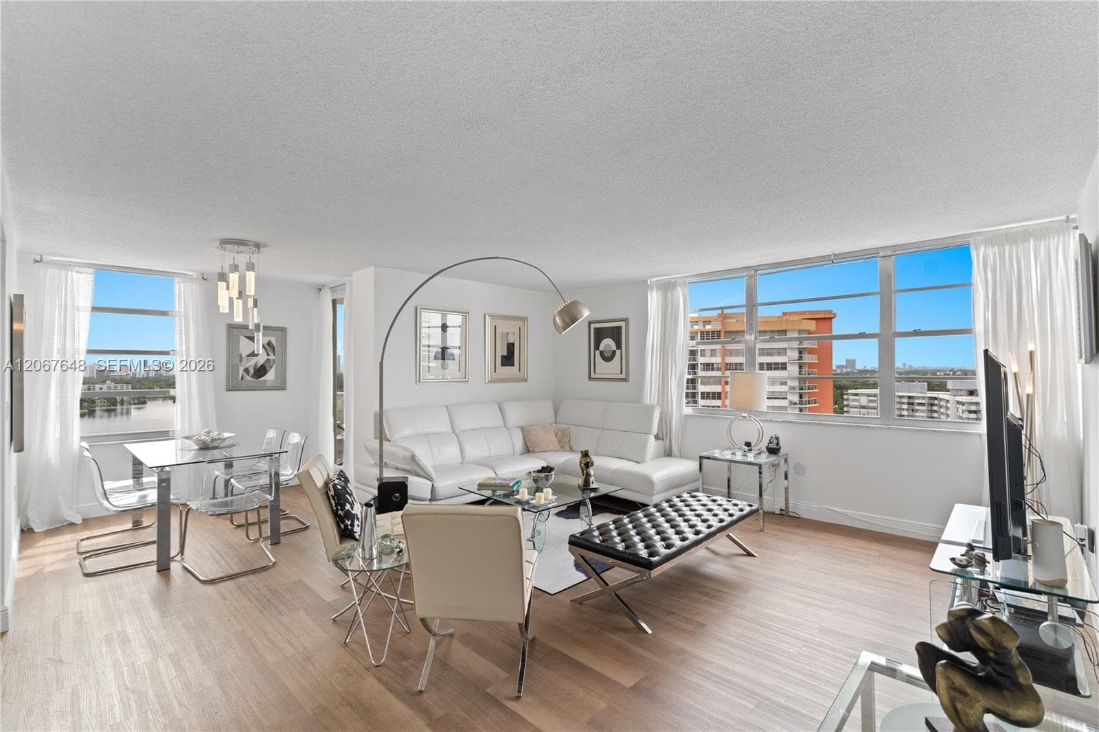 1301 NE Miami Gardens Dr # 1515W, Miami, FL 33179 — zdjęcie 2
