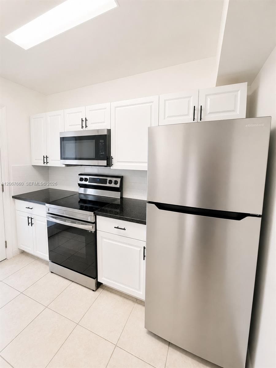 500 E Country Club Cir # 4, Plantation, FL 33317