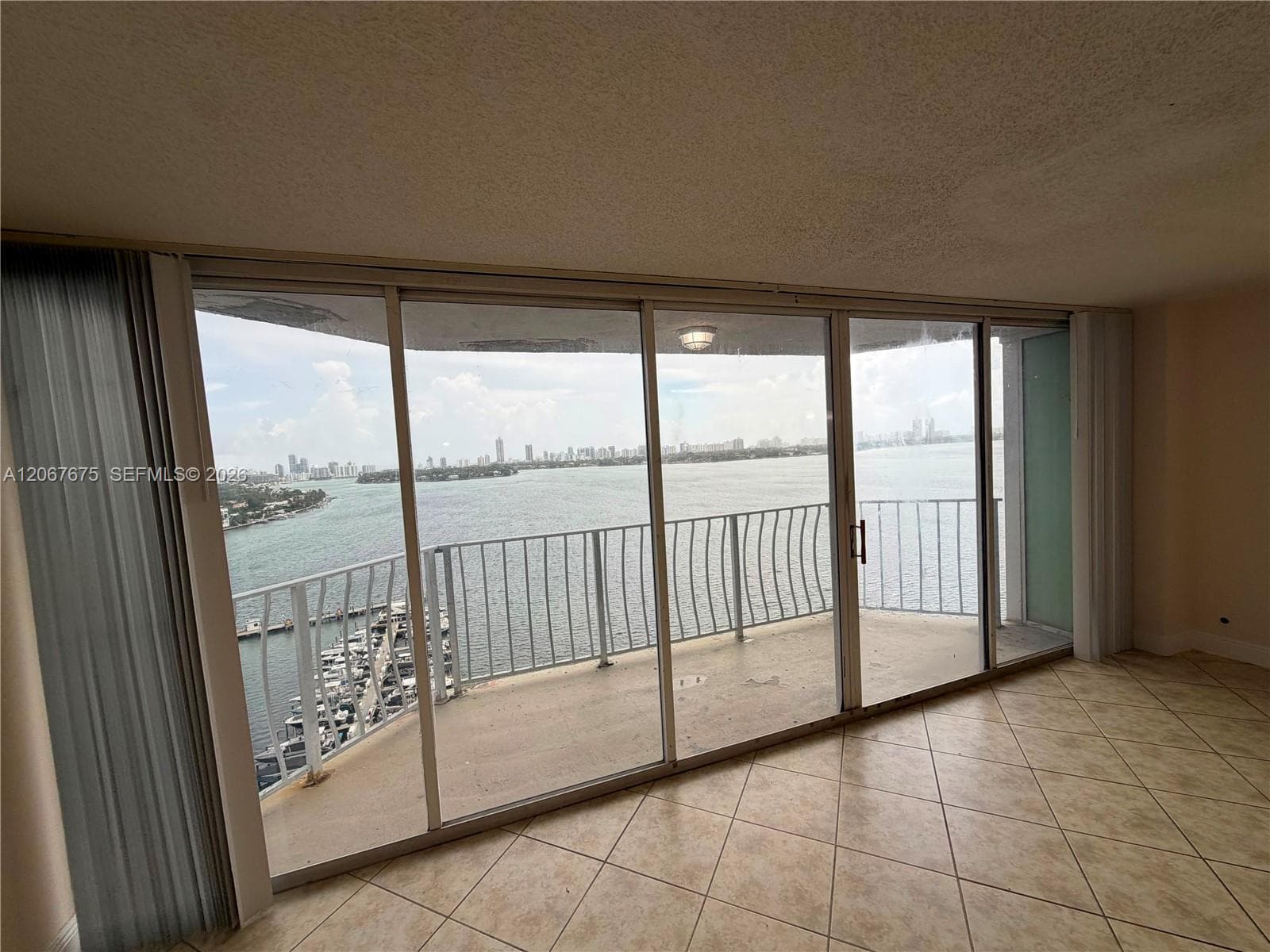 7601 E Treasure Dr # 2007, North Bay Village, FL 33141 — zdjęcie 2