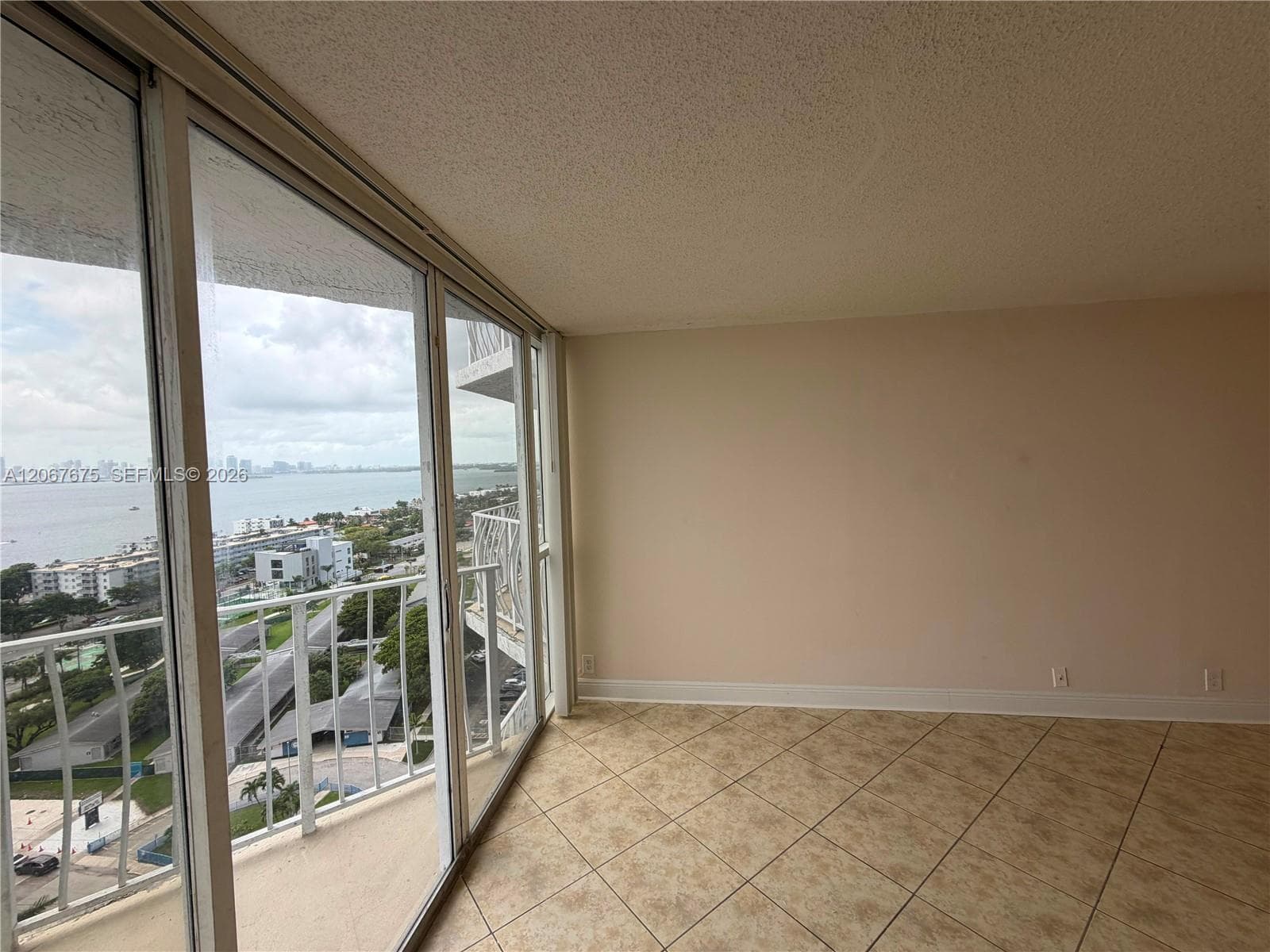 7601 E Treasure Dr # 2007, North Bay Village, FL 33141 — zdjęcie 3
