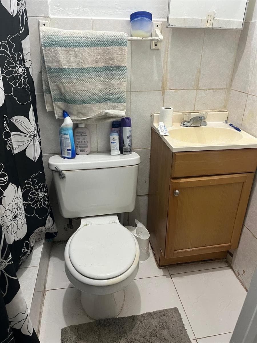 16200 NE 2ND Avenue, Miami, FL 33162 — zdjęcie 2