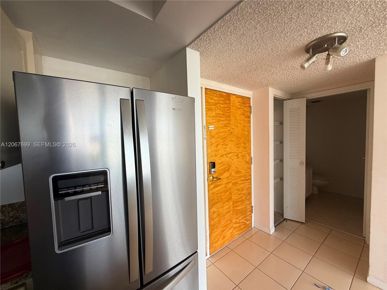7601 E Treasure Dr # 2220, North Bay Village, FL 33141 — zdjęcie 4