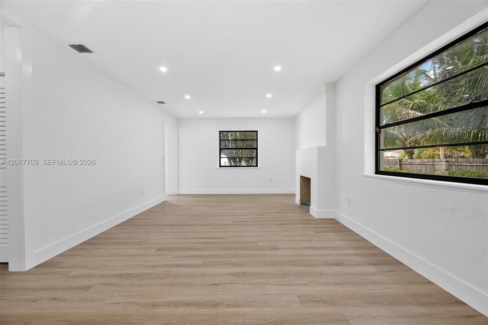1521 NW 33rd St, Miami, FL 33142 — zdjęcie 5