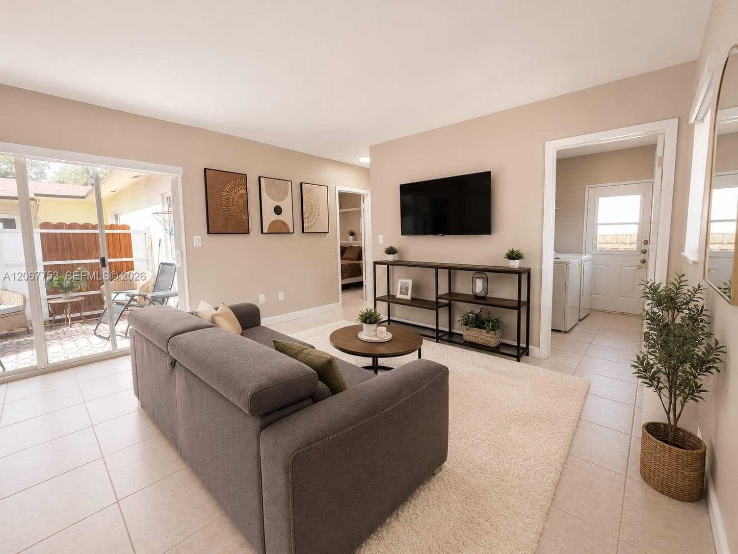 31 SW 8th St # 1, Hallandale Beach, FL 33009 — zdjęcie 2