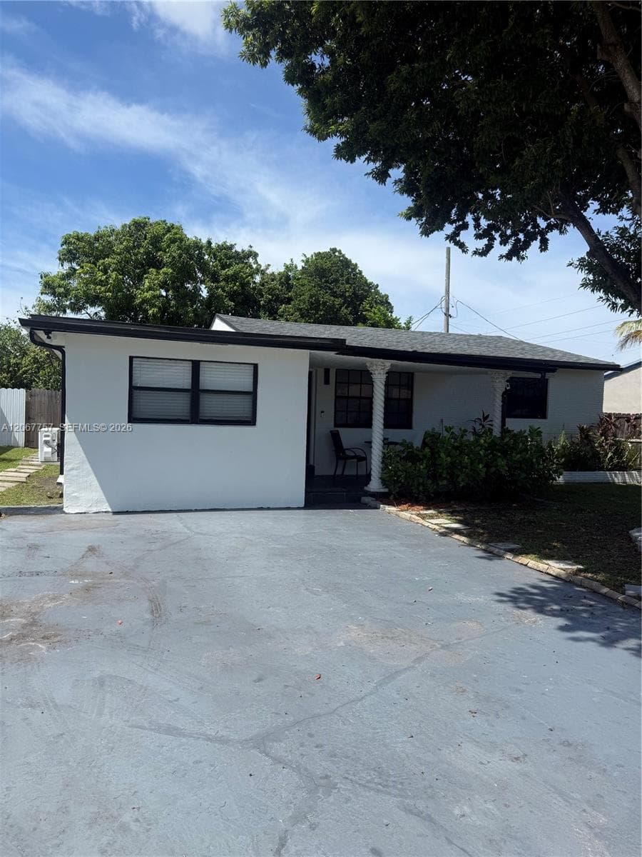 2411 Wiley St, Hollywood, FL 33020 — zdjęcie 3