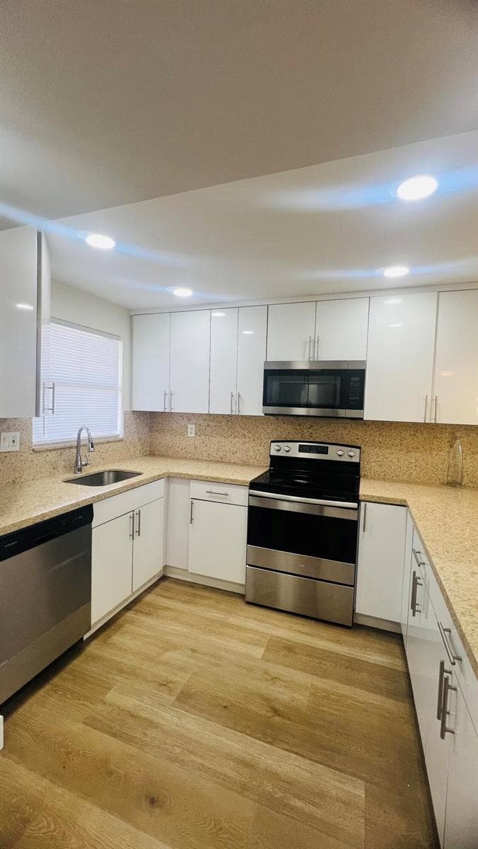 8345 SUNRISE LAKES Boulevard # 304, Sunrise, FL 33322 — zdjęcie 2