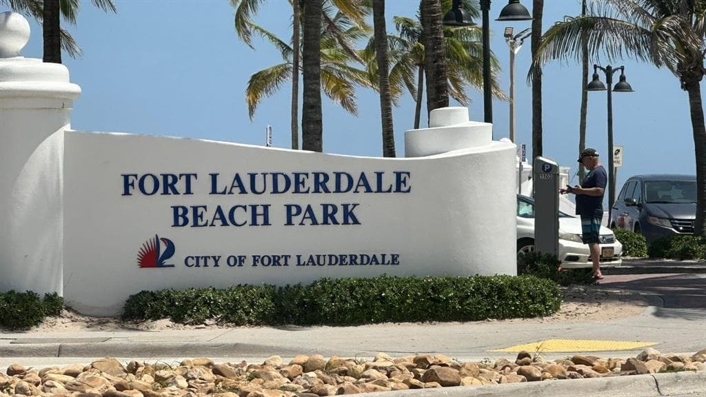 625 ANTIOCH Avenue # 302, Fort Lauderdale, FL 33304
