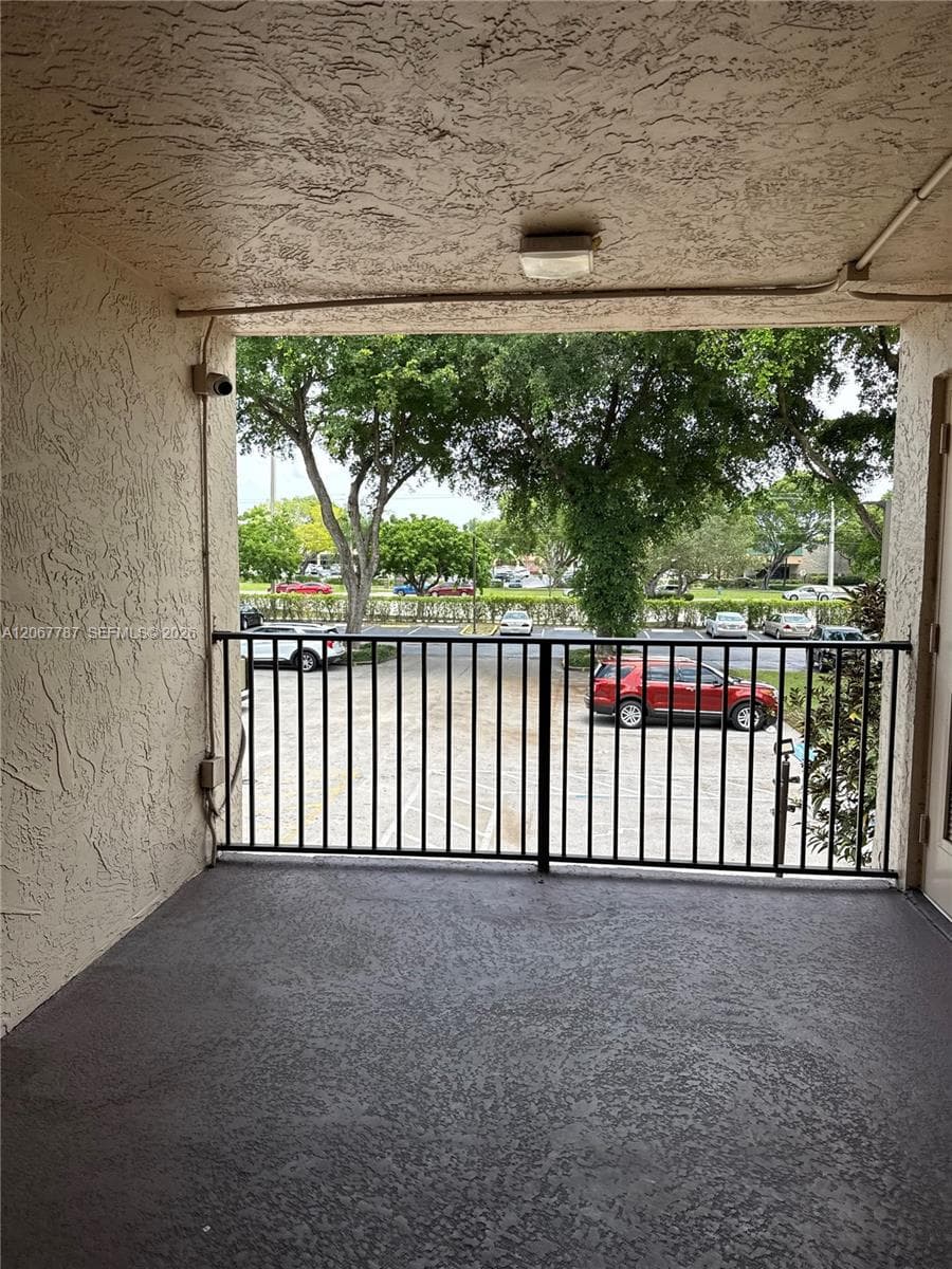 6751 N University Dr # 216, Tamarac, FL 33321 — zdjęcie 4