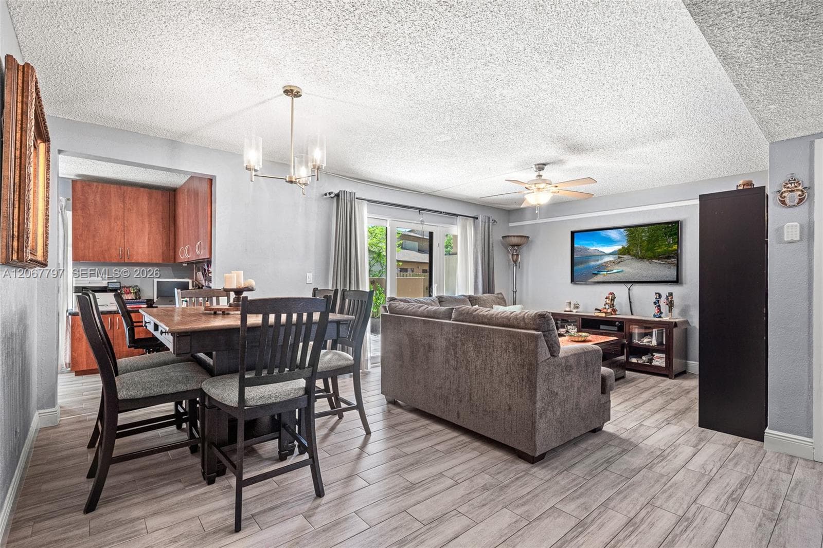 2214 NW 39th Ave, Coconut Creek, FL 33066 — zdjęcie 5