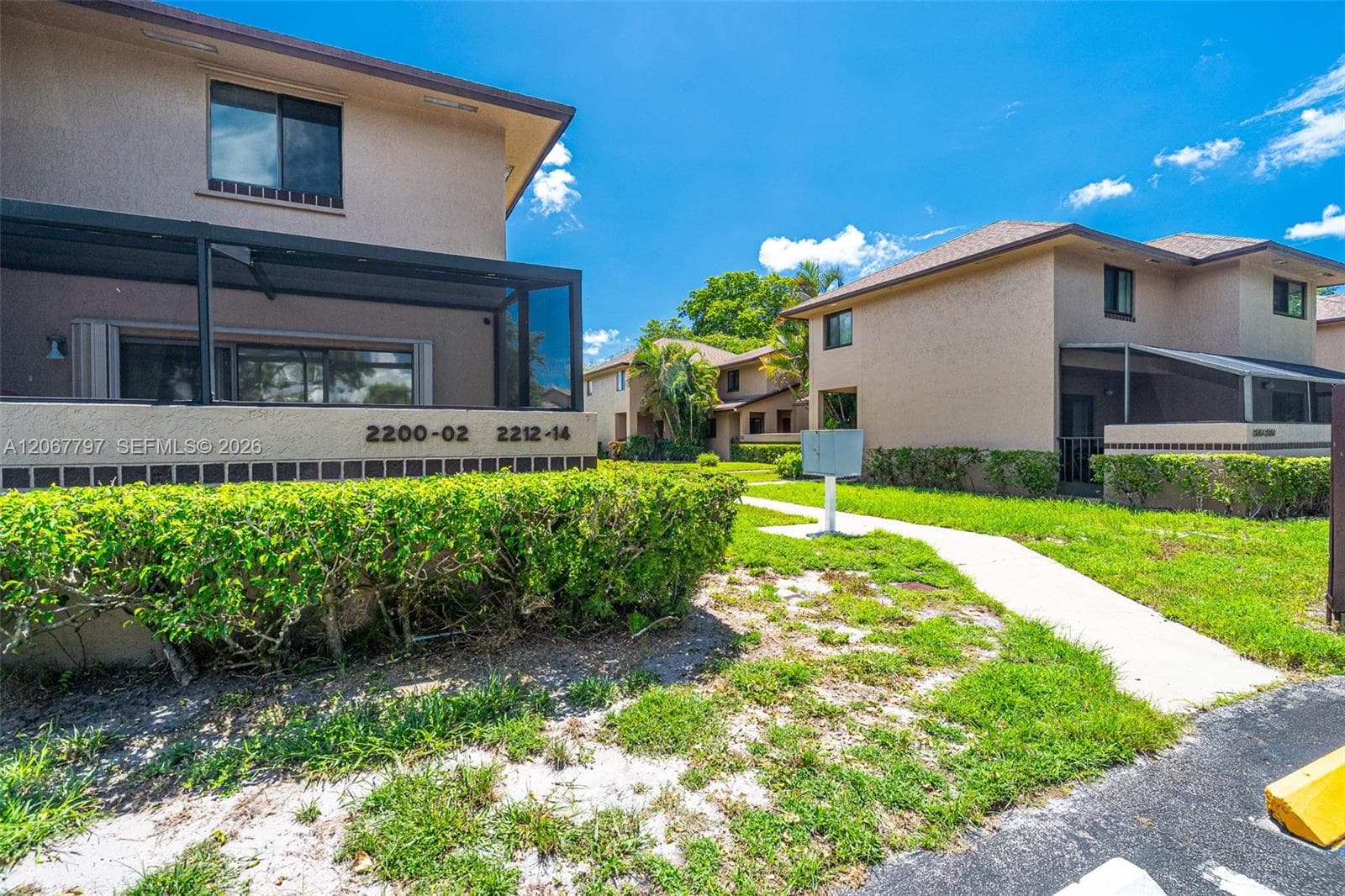2214 NW 39th Ave, Coconut Creek, FL 33066 — zdjęcie 4
