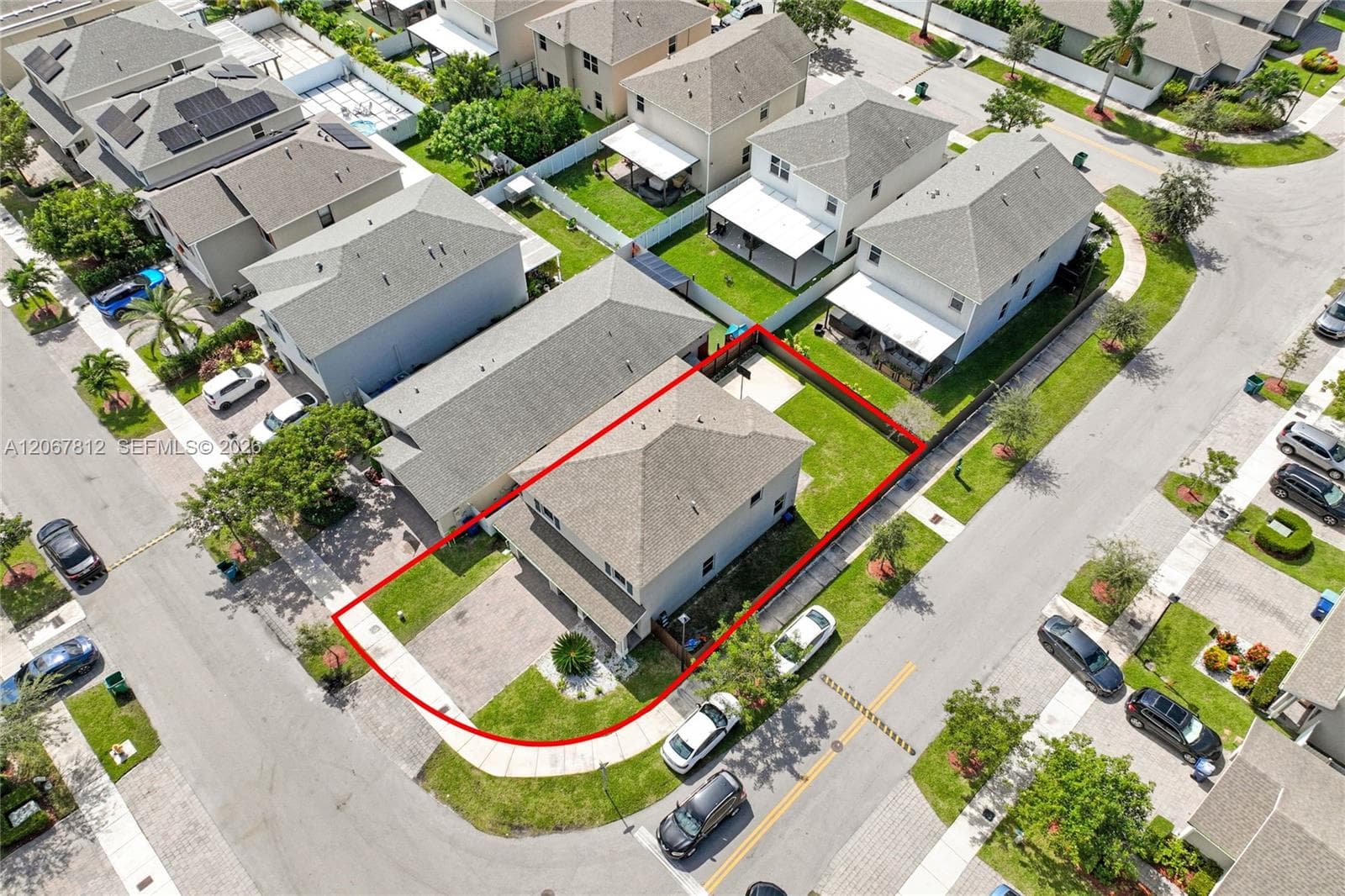 572 NE 6th Pl, Homestead, FL 33034 — zdjęcie 5