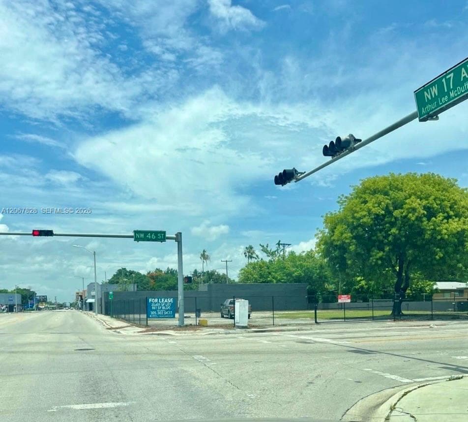 4647 NW 17th Ave, Miami, FL 33142 — zdjęcie 3