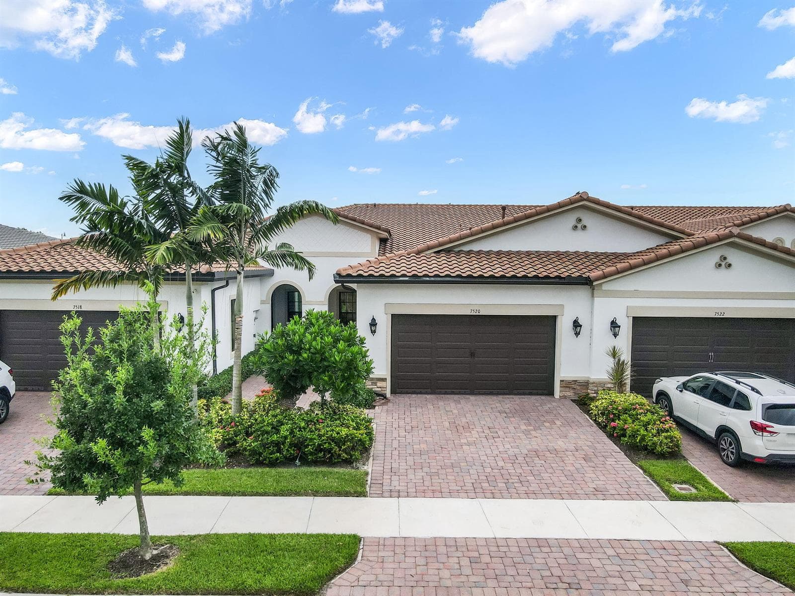7520 N BLUE SPRING Drive, Parkland, FL 33067 — zdjęcie 2