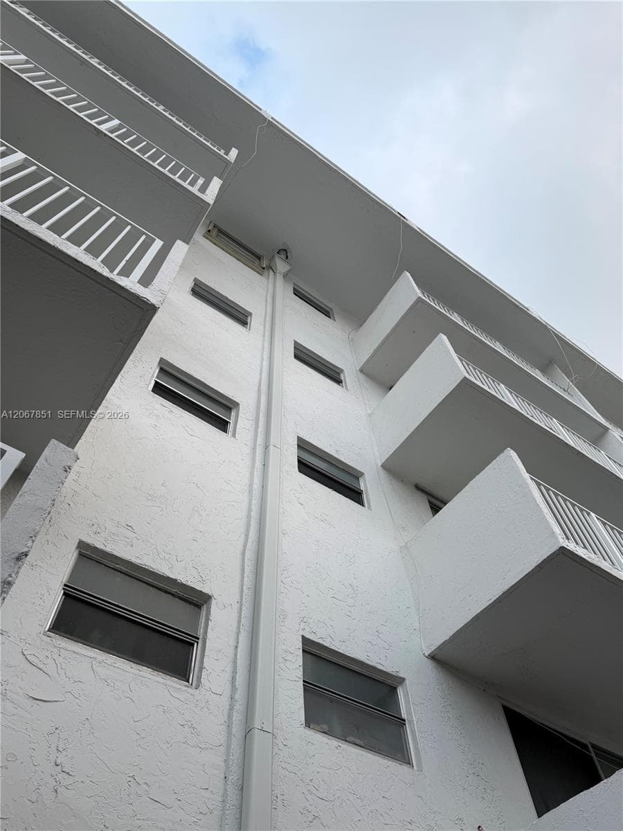 910 Michigan Ave # 405, Miami Beach, FL 33139 — zdjęcie 2
