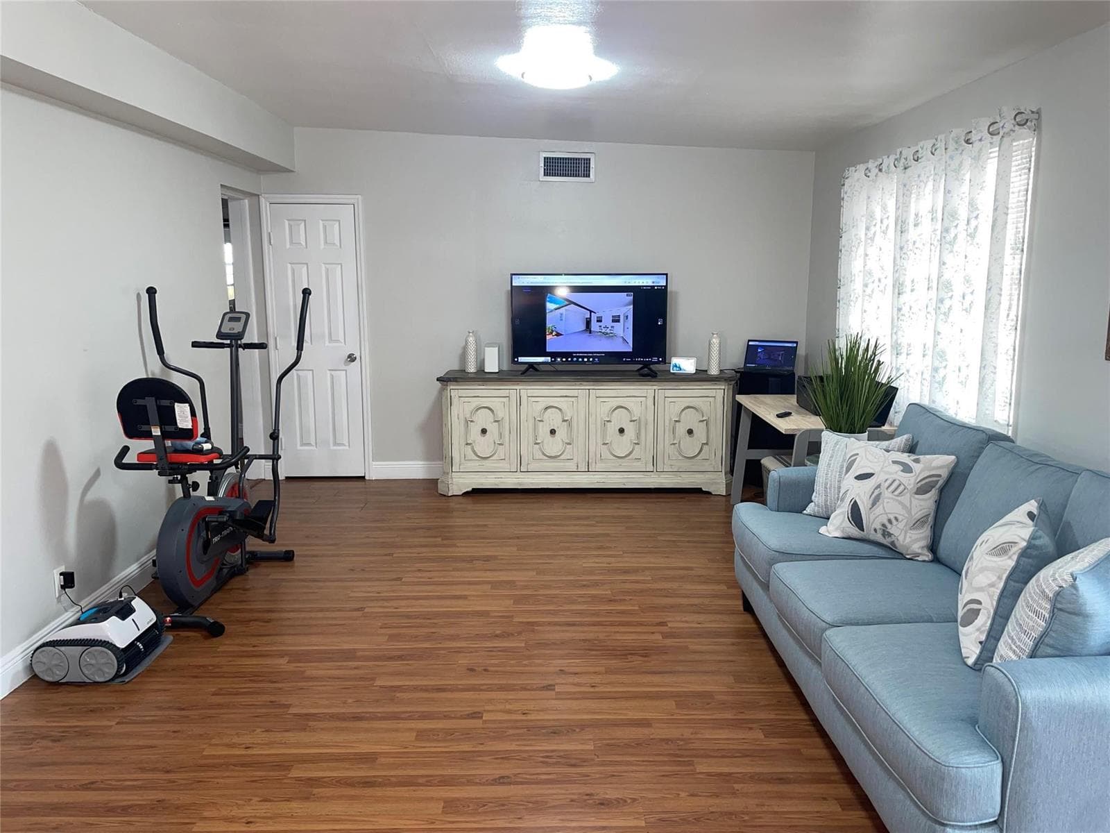 5813 NW 18TH Court, Margate, FL 33063 — zdjęcie 4