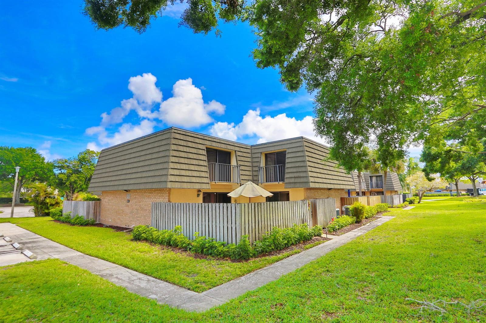 325 3RD Way, West Palm Beach, FL 33407 — zdjęcie 2