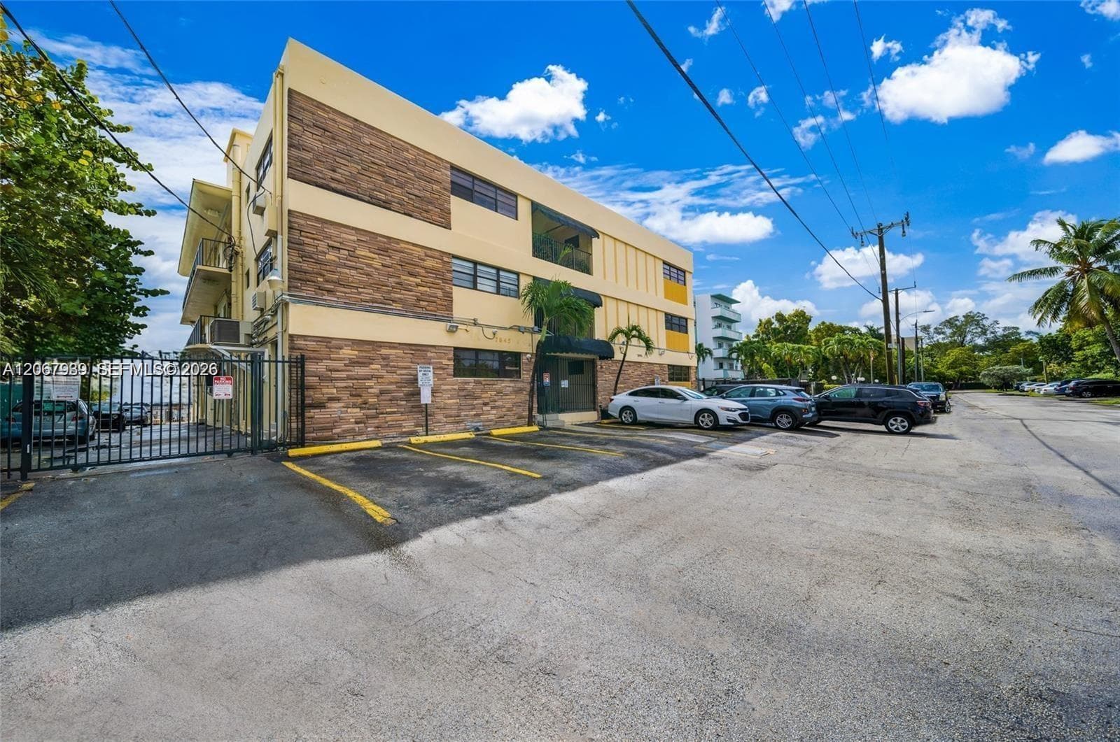 7845 NE Bayshore Ct # 12A, Miami, FL 33138 — zdjęcie 3