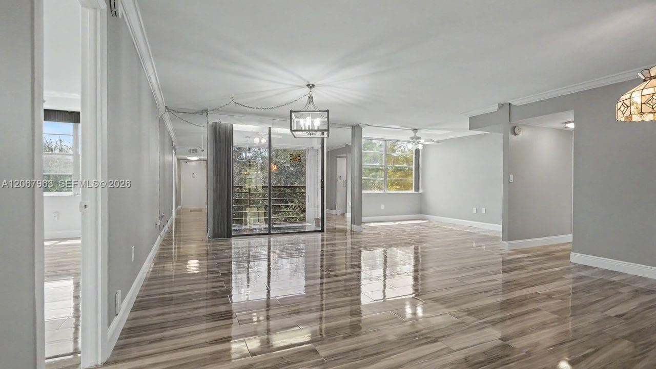 1300 Saint Charles Pl # 417, Pembroke Pines, FL 33026 — zdjęcie 5