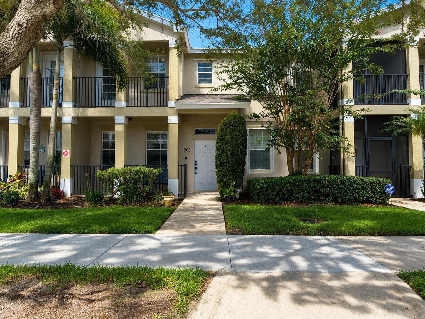 1908 SE Korona Drive, FL 34952