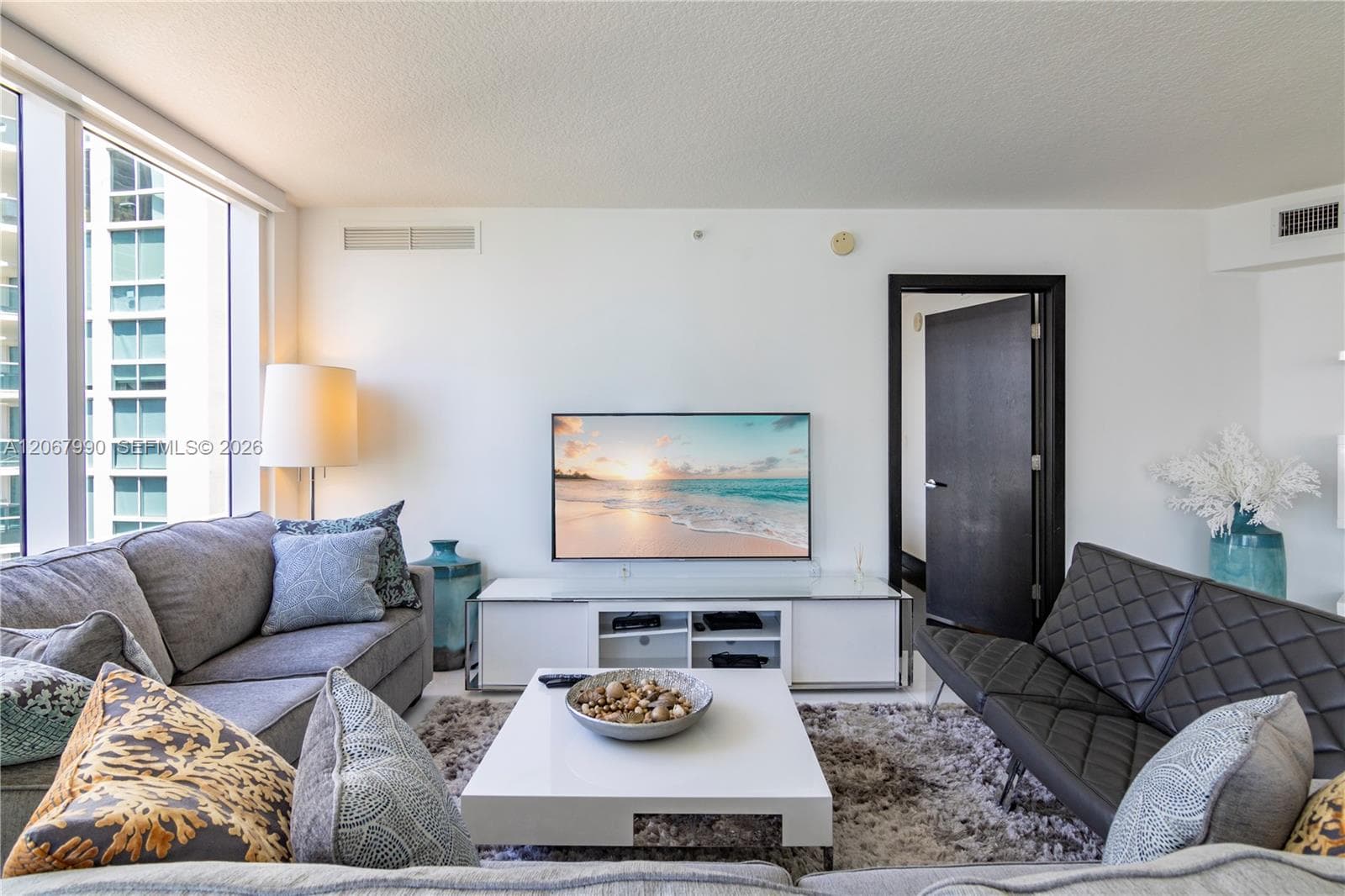 150 Sunny Isles Blvd # 1-1604, Sunny Isles Beach, FL 33160 — zdjęcie 2