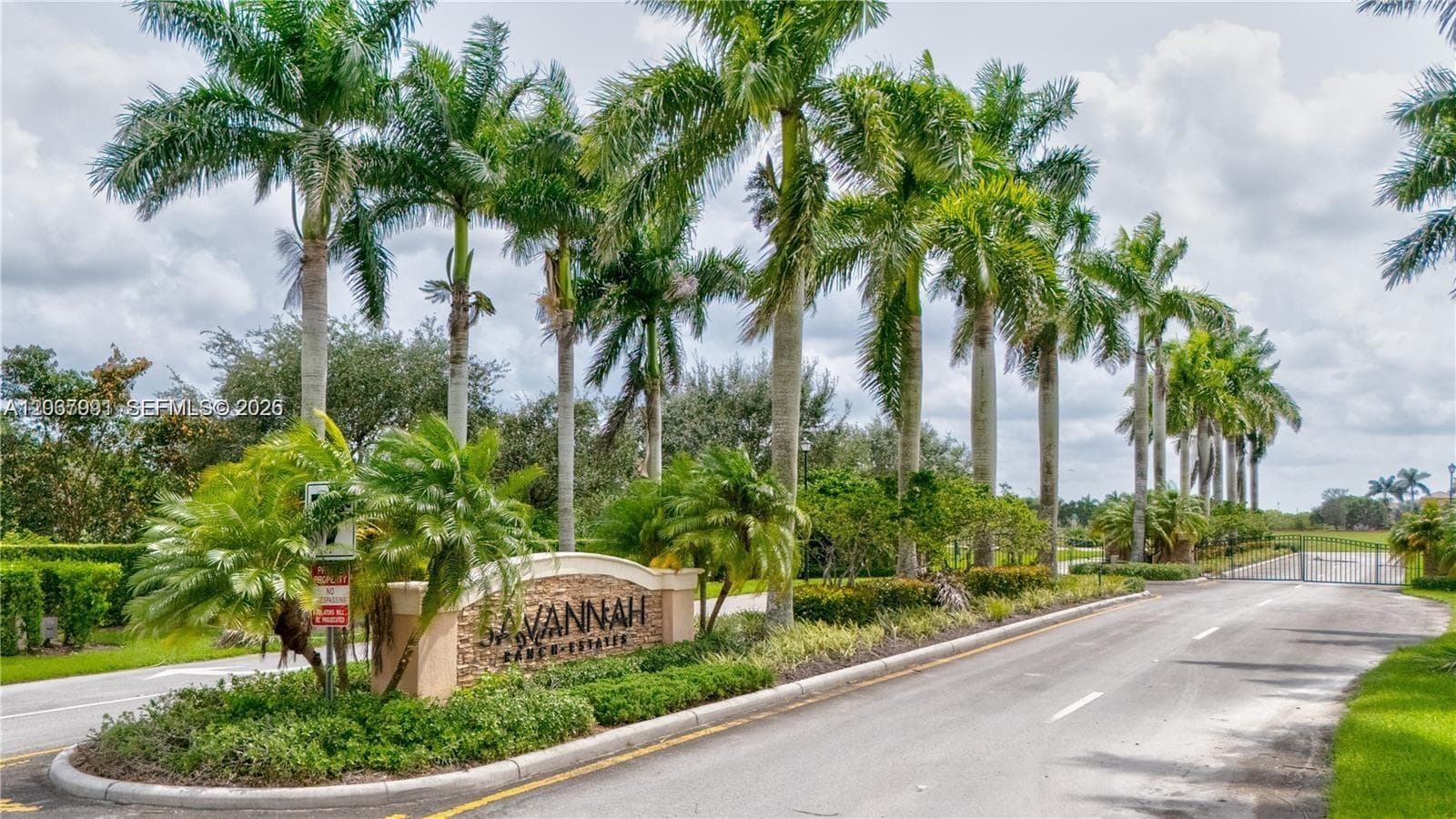31510 SW 215 th AV, Homestead, FL 33030