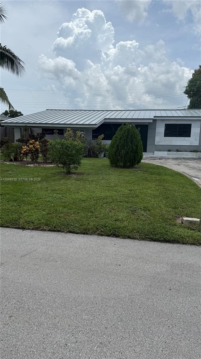7672 Kismet St, Miramar, FL 33023