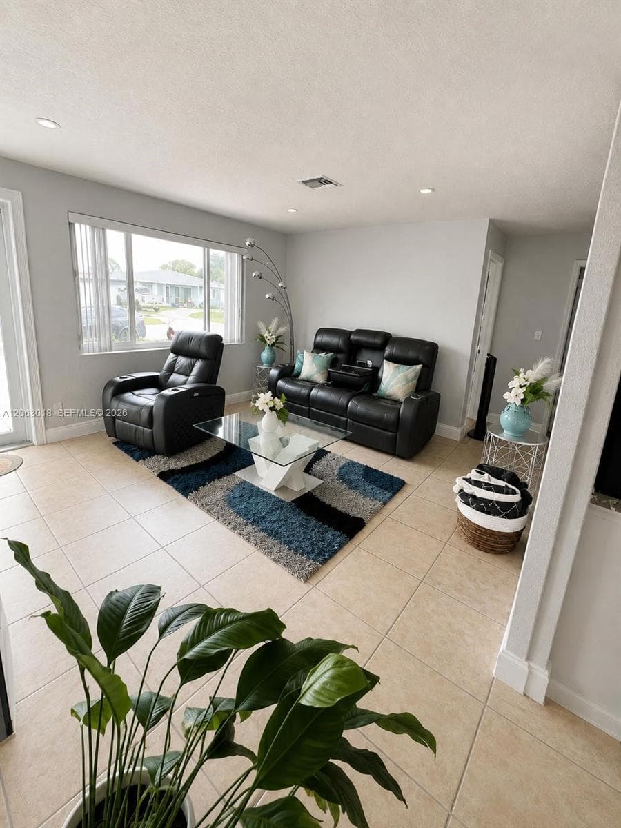 4910 SW 16th St, Fort Lauderdale, FL 33317 — zdjęcie 4