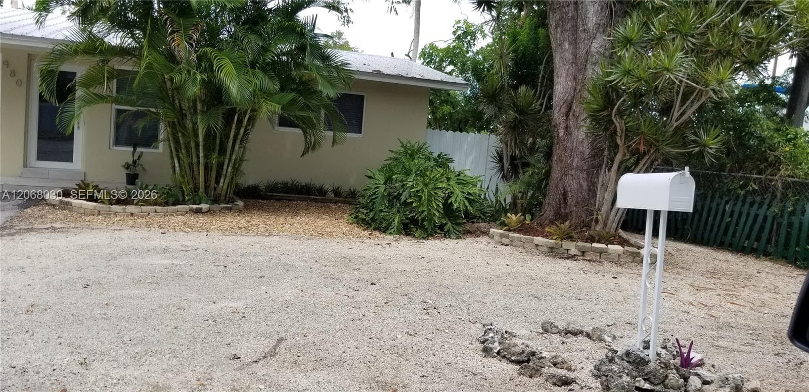 980 Oleander Rd, Key Largo, FL 33037