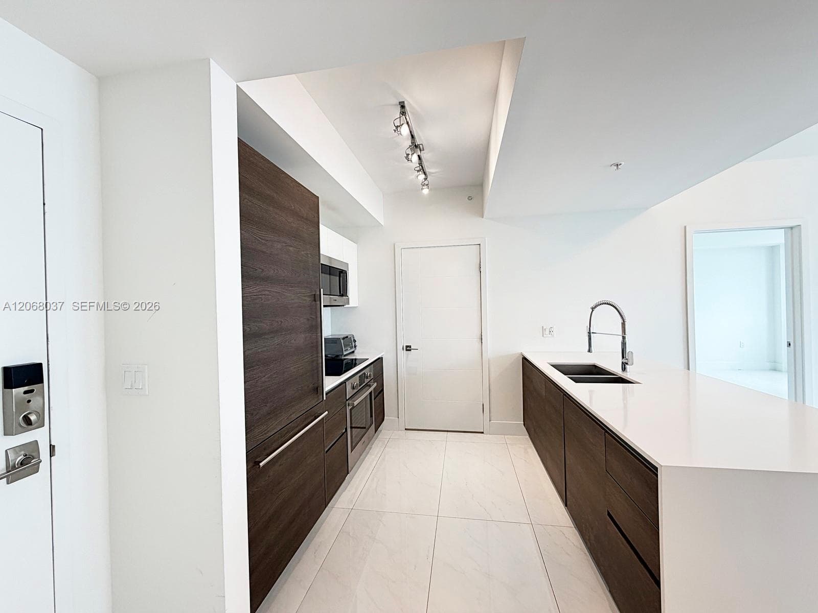 301 Altara Ave # 609, Coral Gables, FL 33146 — zdjęcie 4