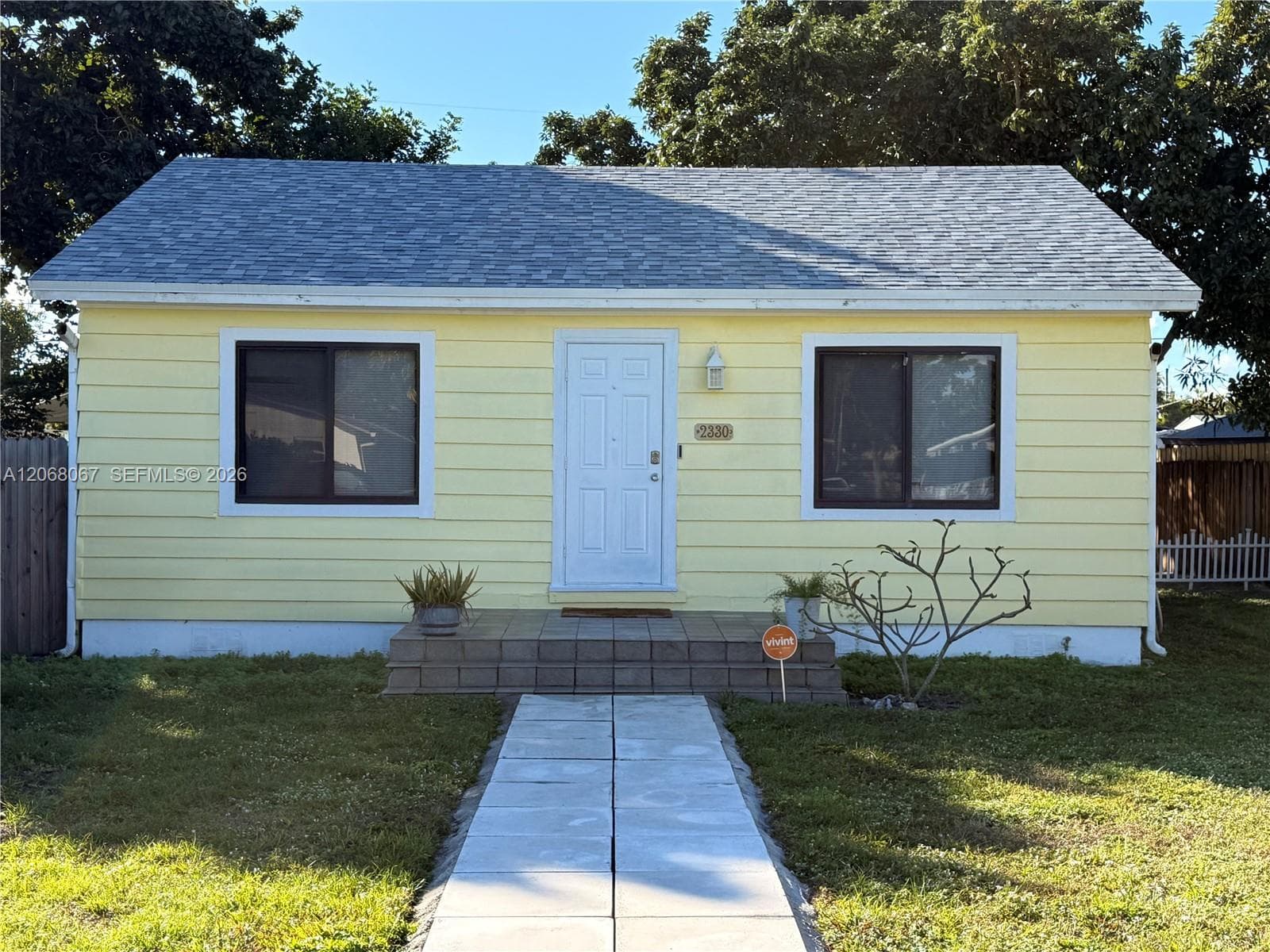 2330 Scott St, Hollywood, FL 33020 — zdjęcie 2