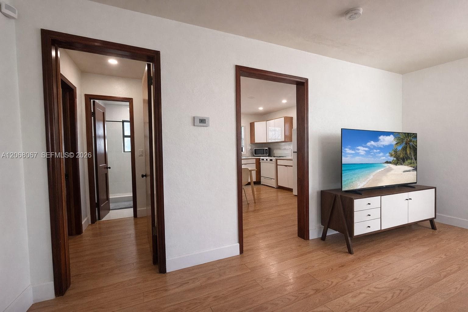2330 Scott St, Hollywood, FL 33020 — zdjęcie 4