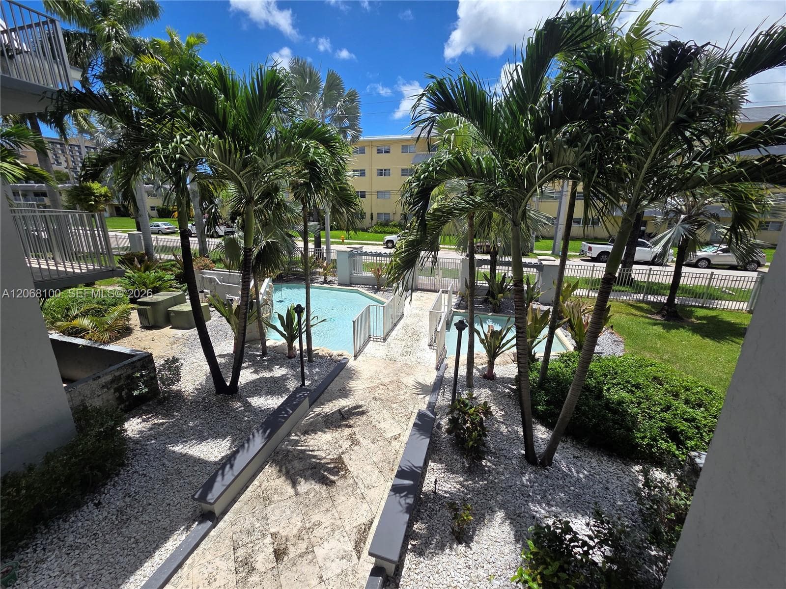 7401 SW 82nd St # 201S, Miami, FL 33143 — zdjęcie 4