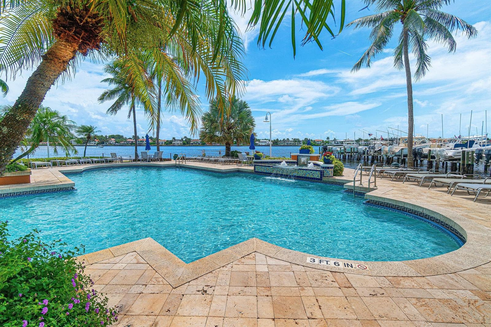 131 Yacht Club Way # 307, Hypoluxo, FL 33462 — zdjęcie 2