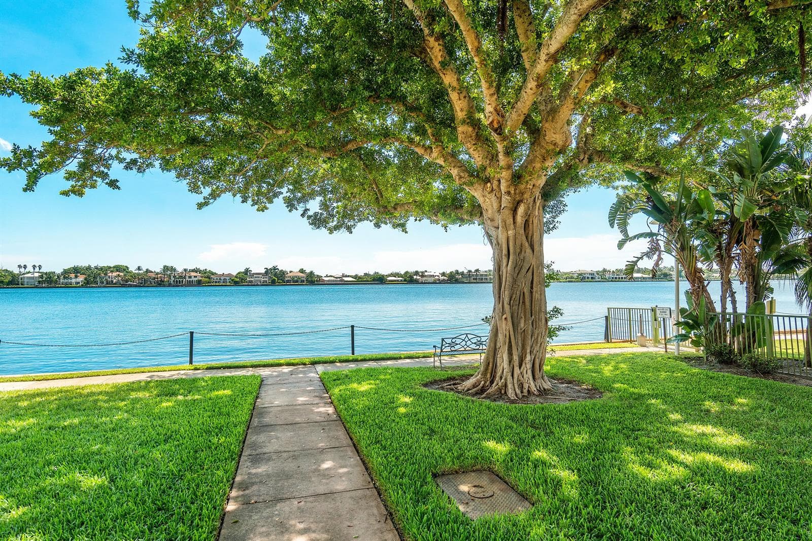 131 Yacht Club Way # 307, Hypoluxo, FL 33462