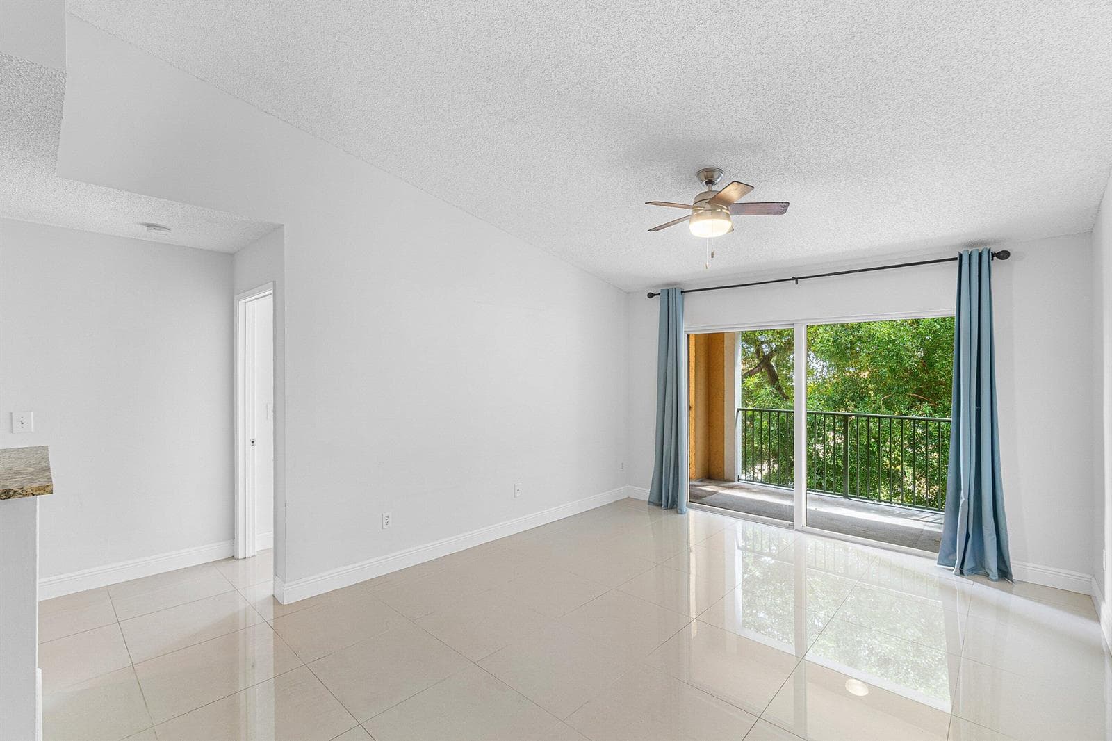 131 Yacht Club Way # 307, Hypoluxo, FL 33462 — zdjęcie 5