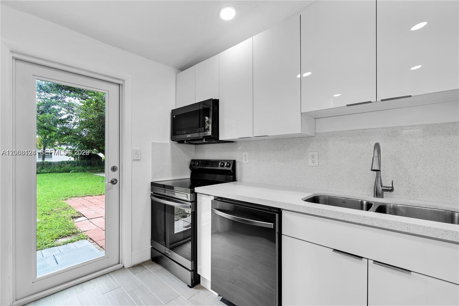 1175 NW 133rd St, North Miami, FL 33168 — zdjęcie 3
