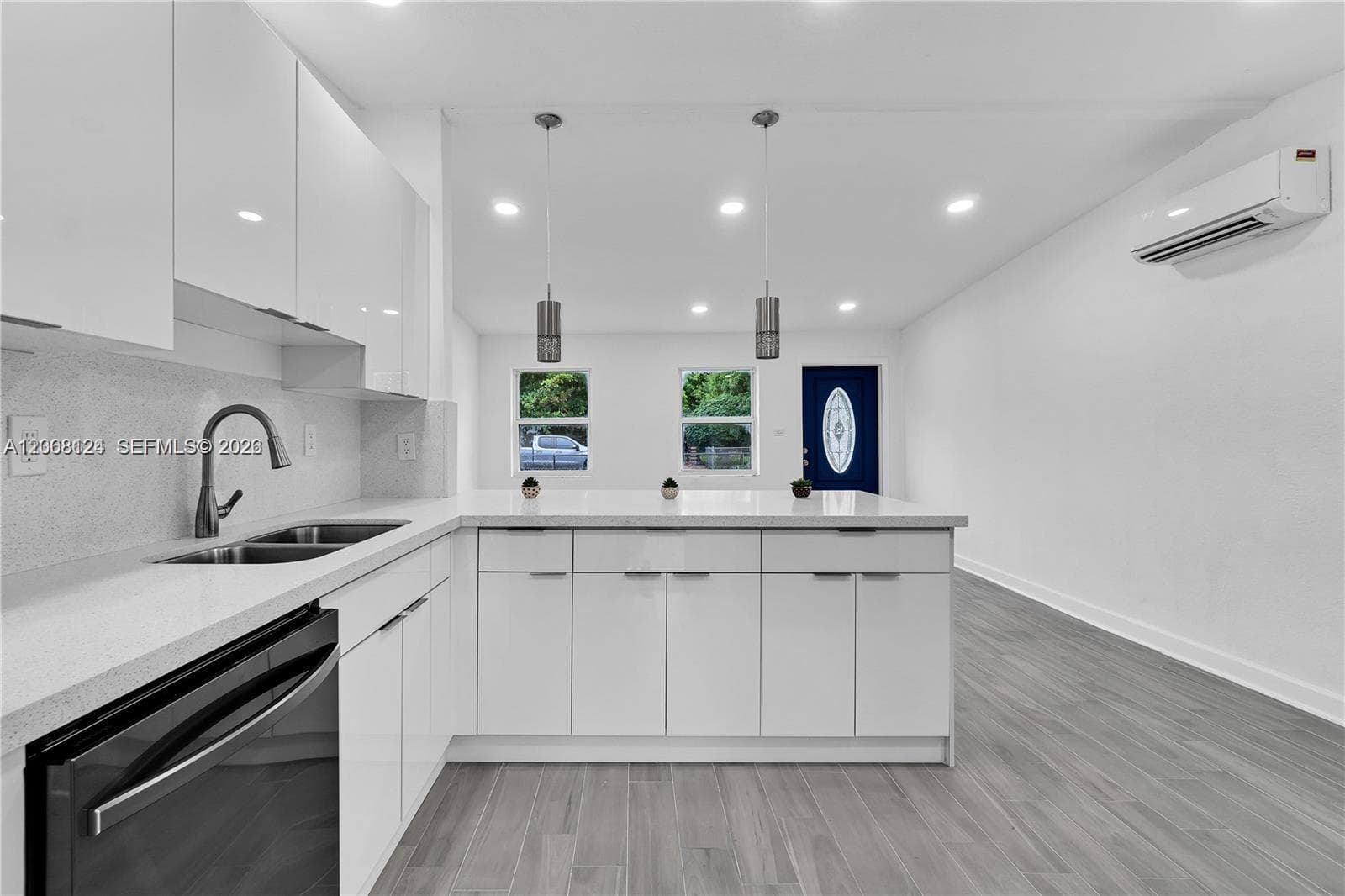 1175 NW 133rd St, North Miami, FL 33168 — zdjęcie 4