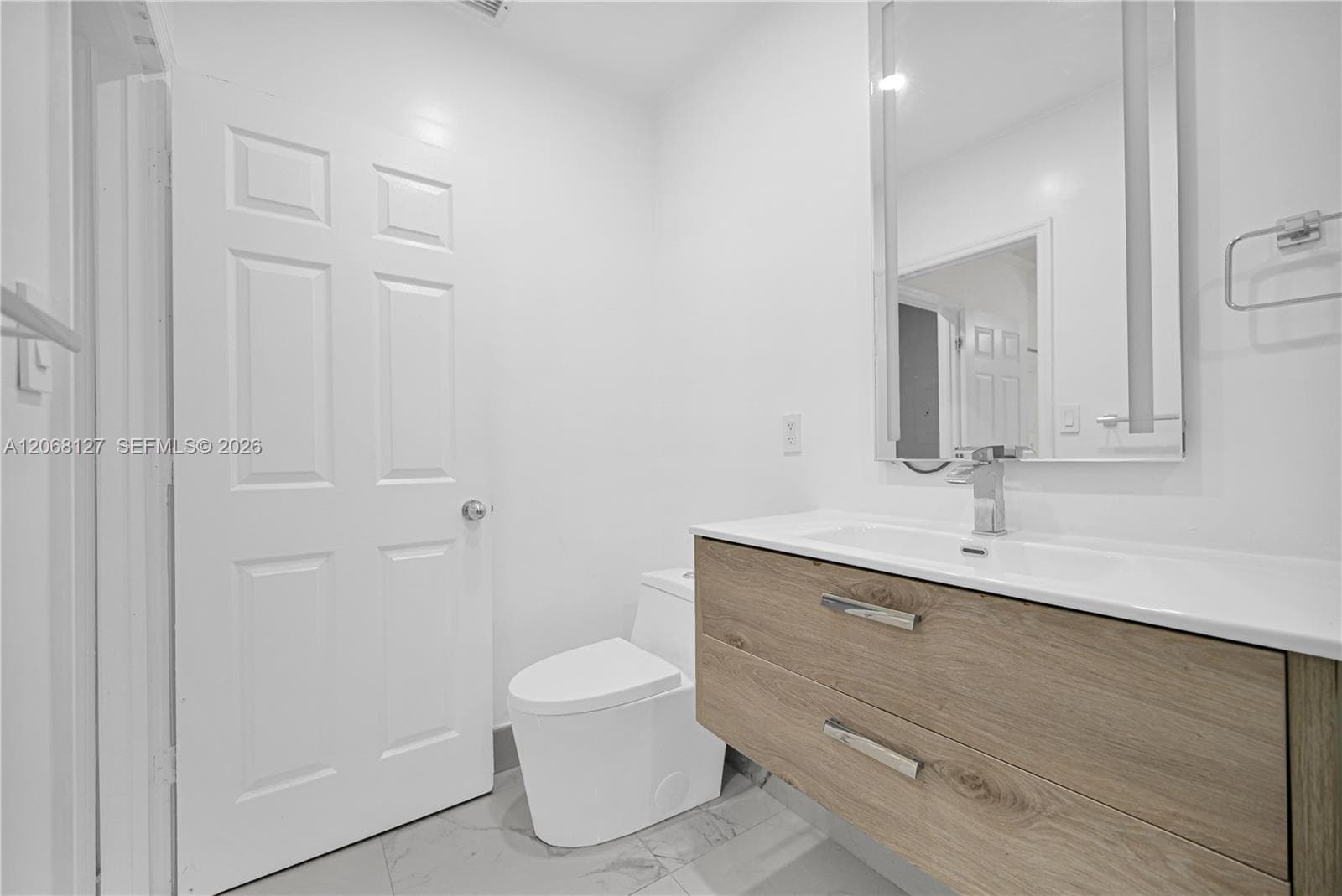 451 E 37st, Hialeah, FL 33013 — zdjęcie 5