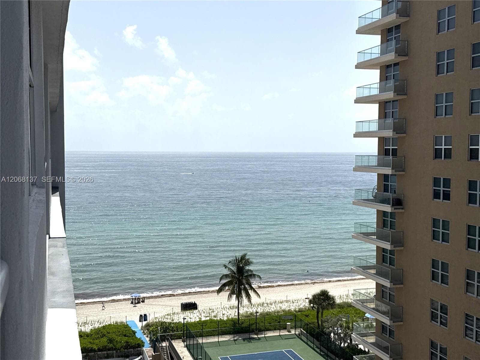 1904 S Ocean Dr # 1206, Hallandale Beach, FL 33009