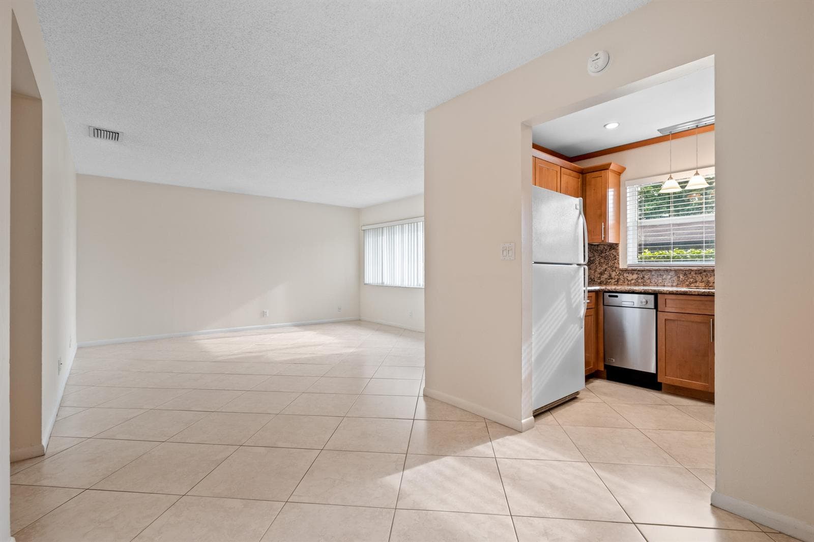 1106 NE 16th Court # 2, Fort Lauderdale, FL 33305 — zdjęcie 4