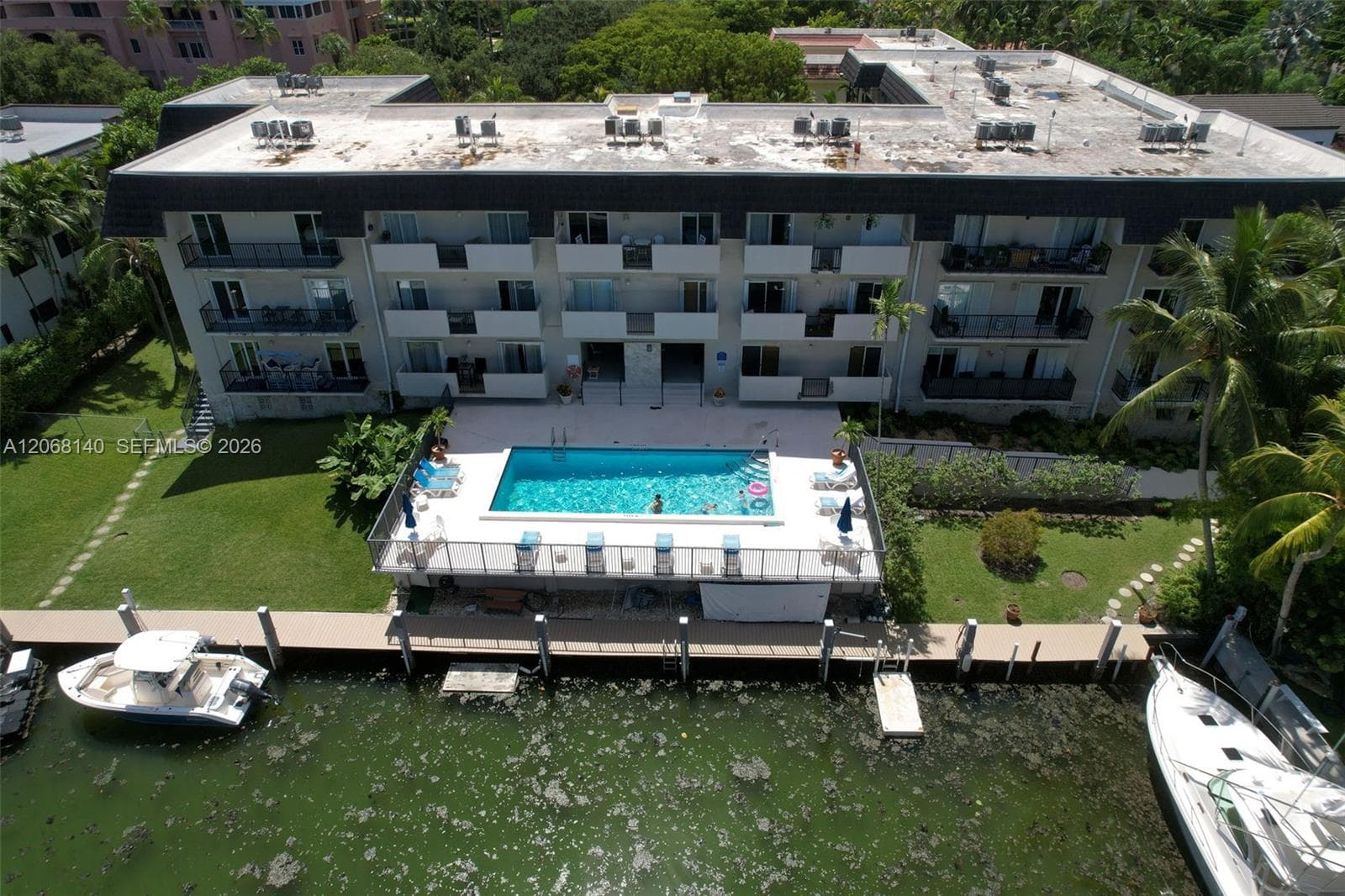 6815 Edgewater Dr # 301, Coral Gables, FL 33133
