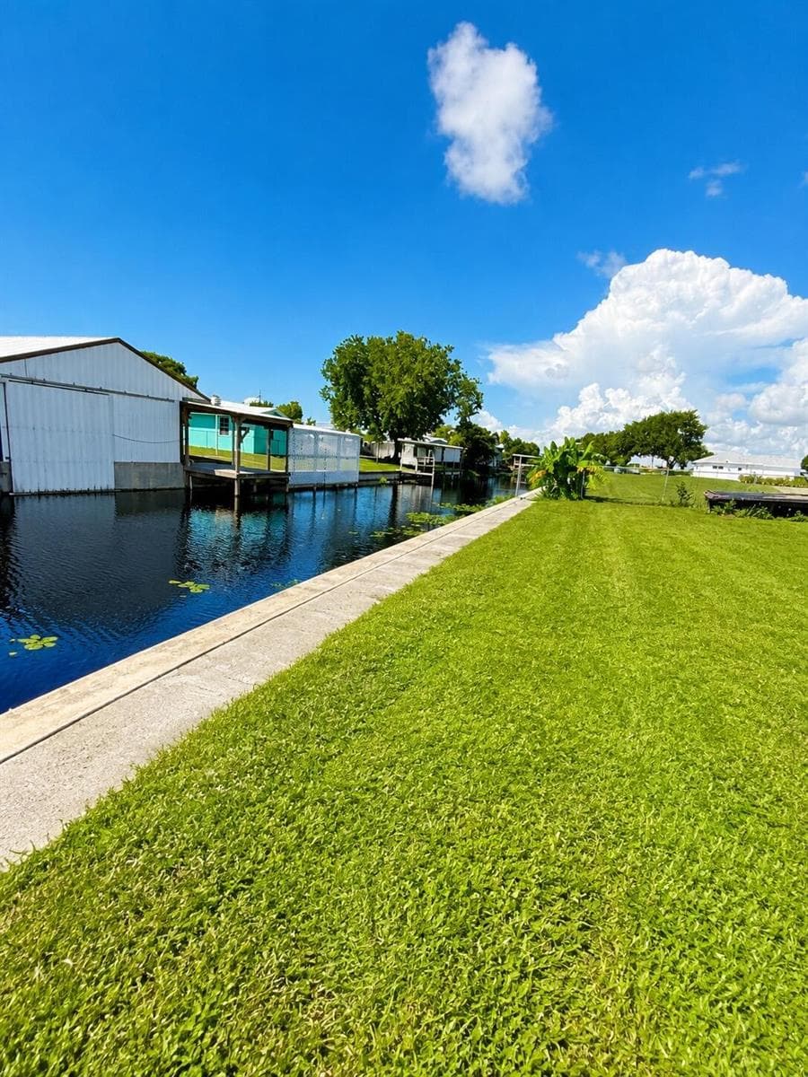 1041 ORANGE Loop, Okeechobee, FL 34974 — zdjęcie 3