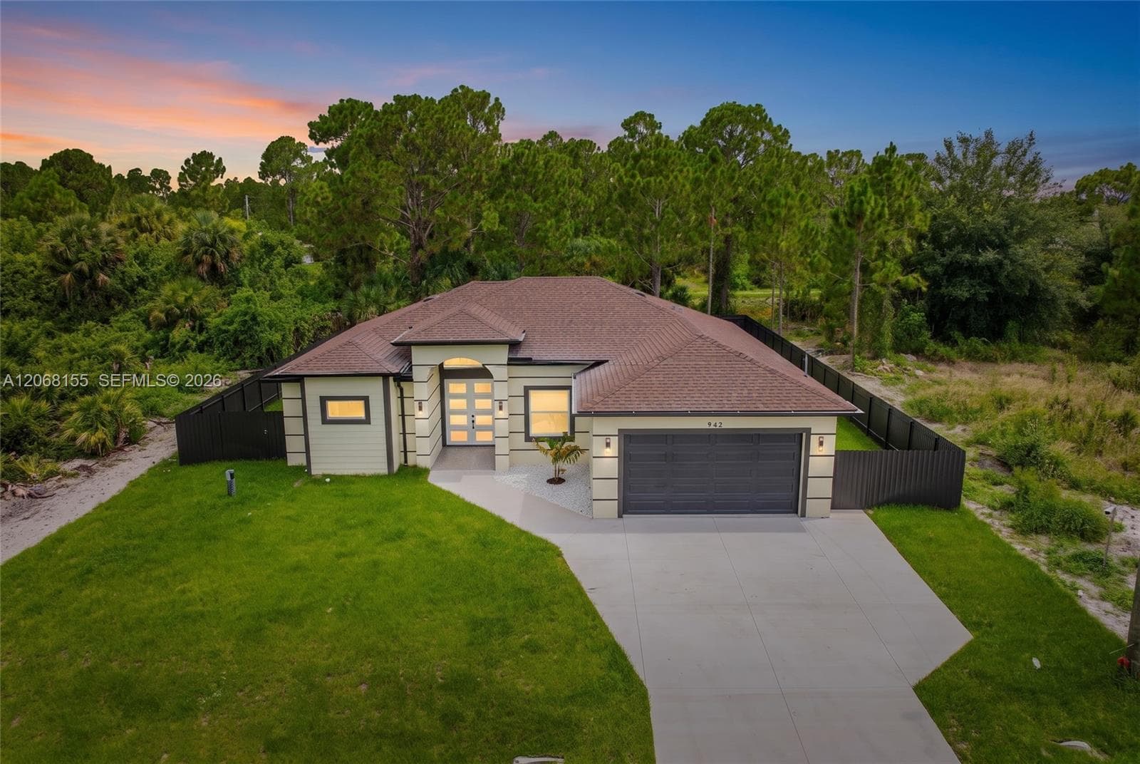 942 E KANUGA ST, Lehigh Acres, FL 33974 — zdjęcie 2