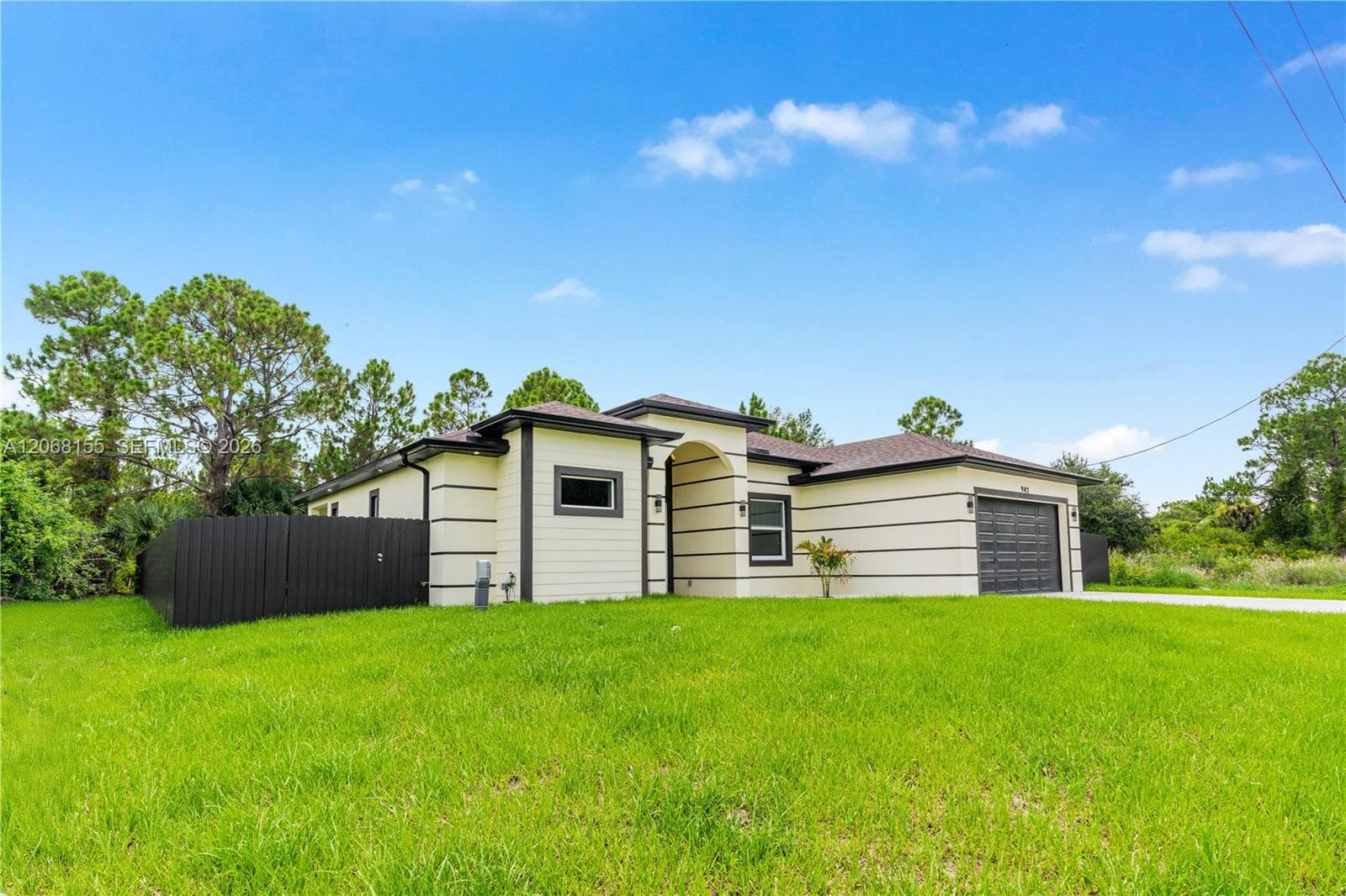 942 E KANUGA ST, Lehigh Acres, FL 33974 — zdjęcie 3