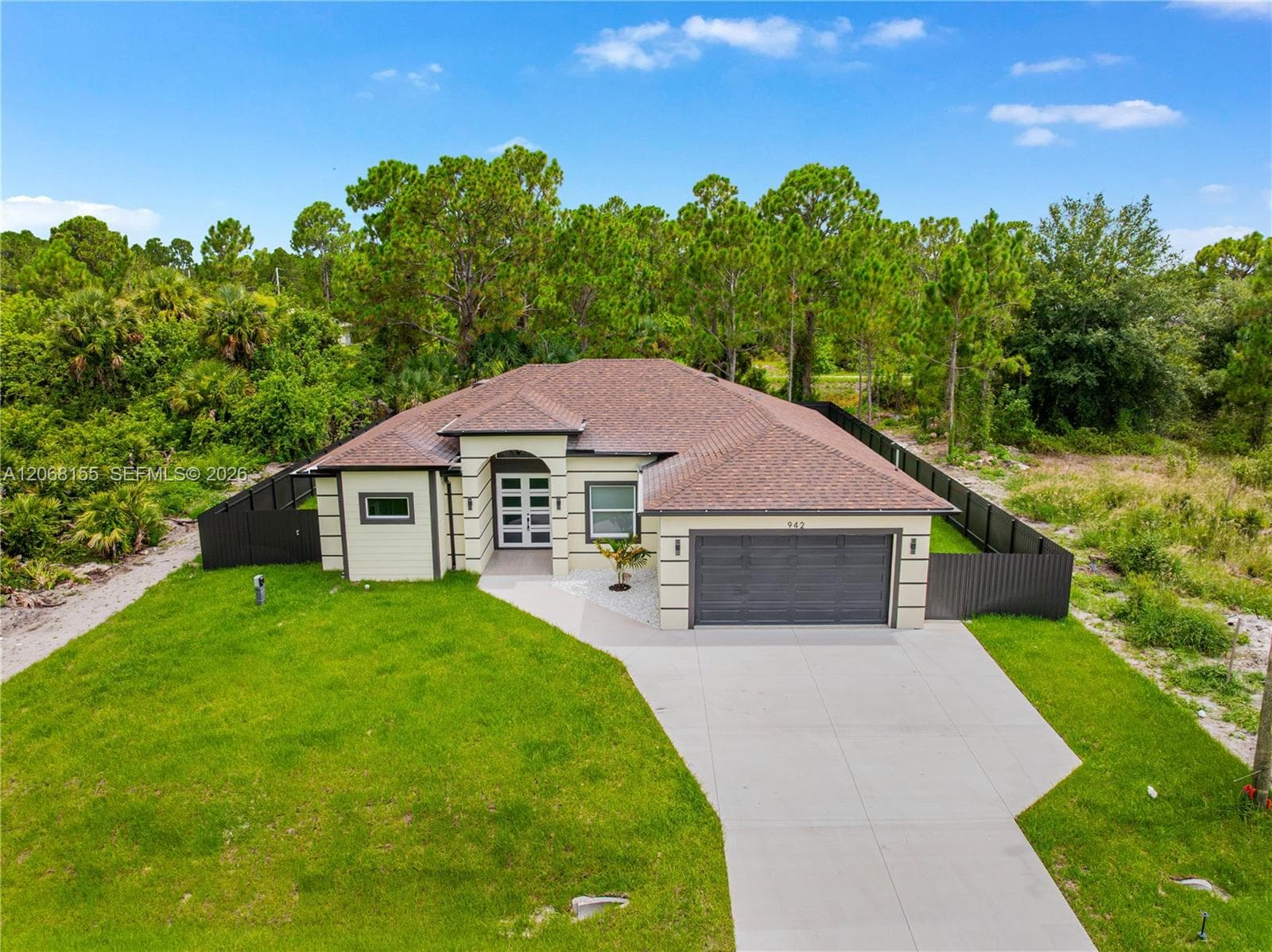 942 E KANUGA ST, Lehigh Acres, FL 33974
