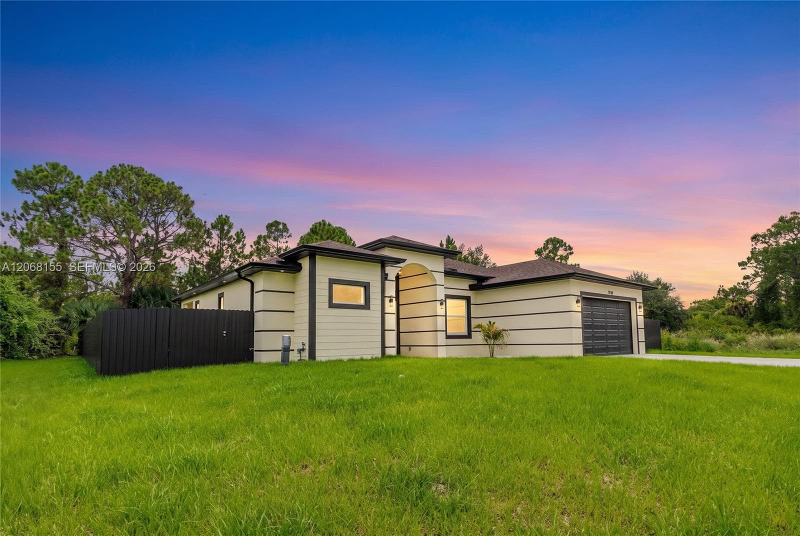942 E KANUGA ST, Lehigh Acres, FL 33974 — zdjęcie 4