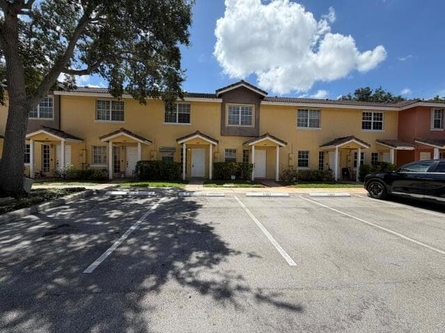 4365 NW 69TH Terrace # 4365, Lauderhill, FL 33319